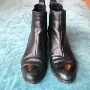 Rag and Bone black Walker Boot sz. 7